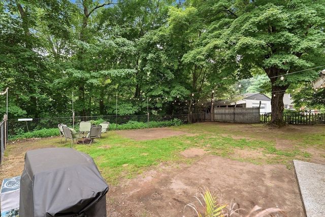 92 Sylvan Lane, Agawam, MA 01030