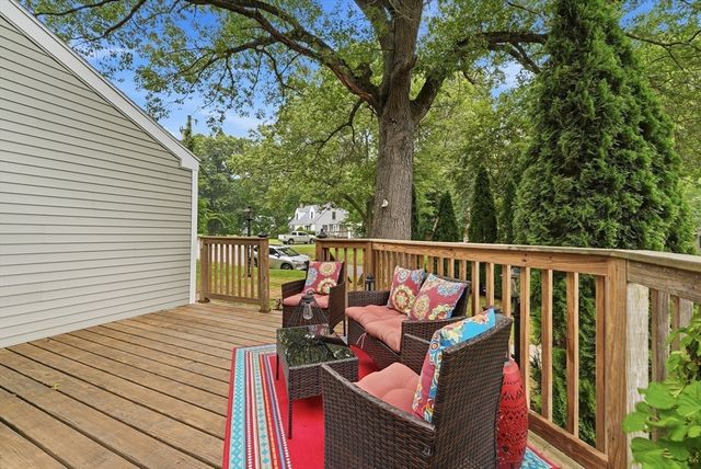 92 Sylvan Lane, Agawam, MA 01030