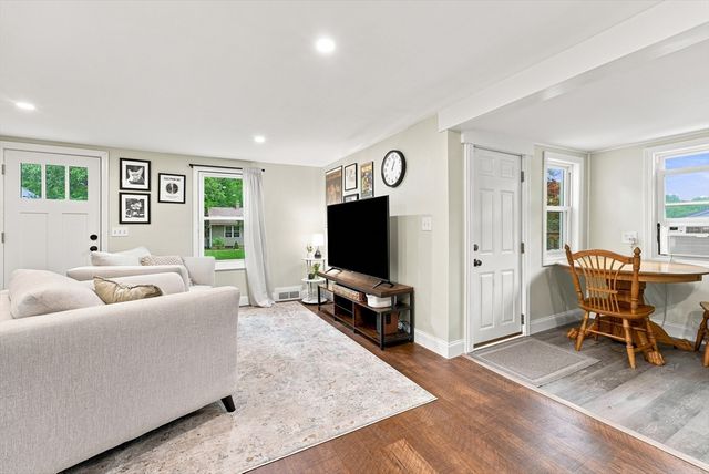 92 Sylvan Lane, Agawam, MA 01030