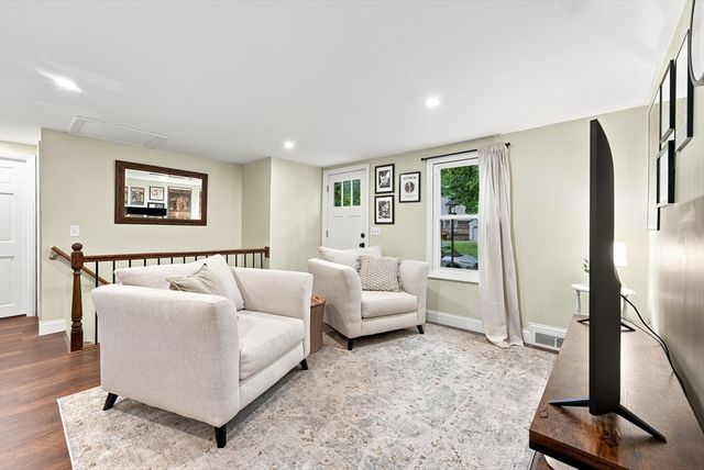 92 Sylvan Lane, Agawam, MA 01030