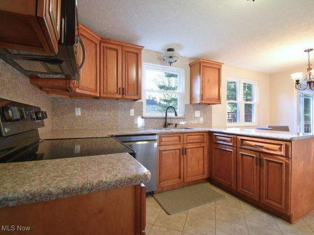 7667 Crimson Court, Mentor, OH 44060