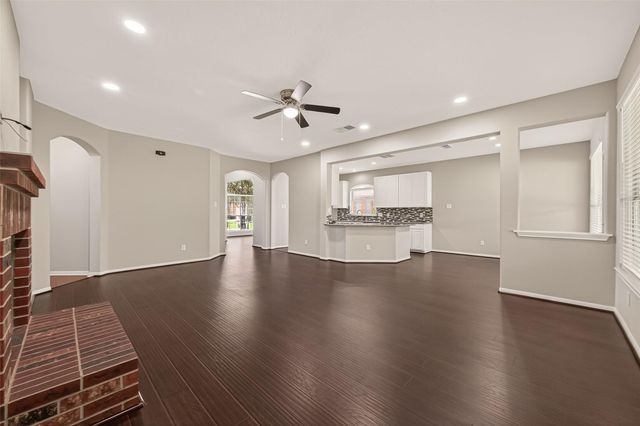 6314 Briar Cross Court, Houston, TX 77084