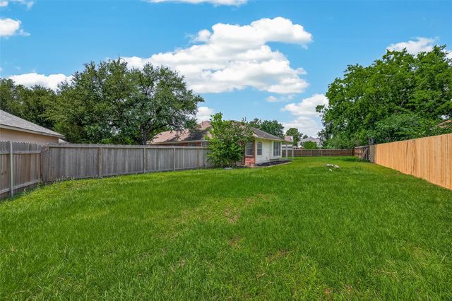6314 Briar Cross Court, Houston, TX 77084