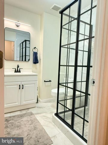 5147 KING CHARLES WAY, Bethesda, MD 20814