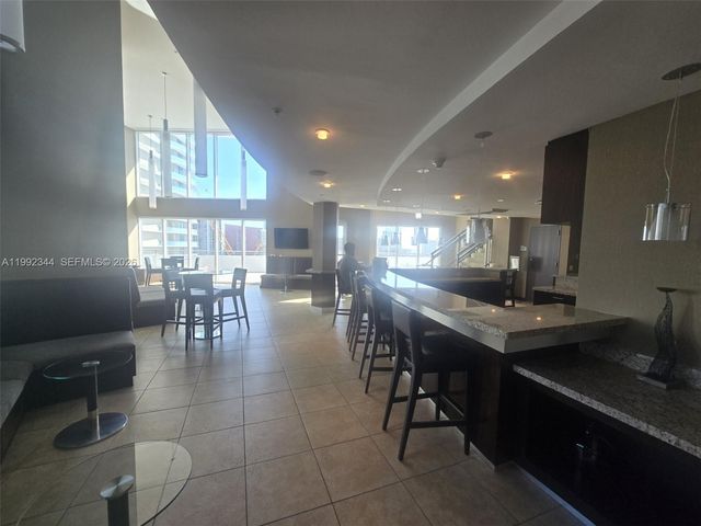 60 SW 13th St 2604, Miami, FL 33130