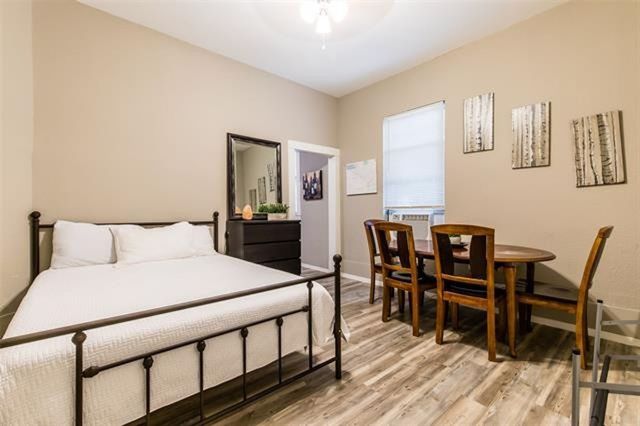 237 W Brooklyn Bend, Dallas, TX 75208