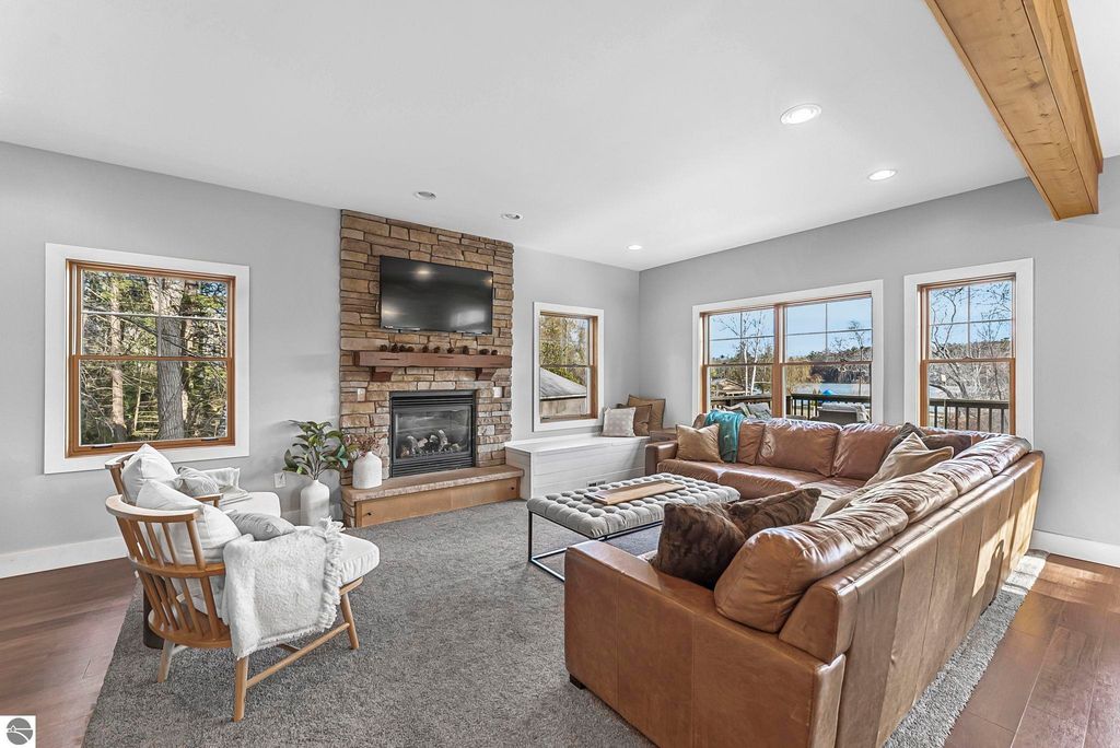 Image 5 of property listing at 7819 + 7811 Hillside Drive, Traverse City, MI 49685