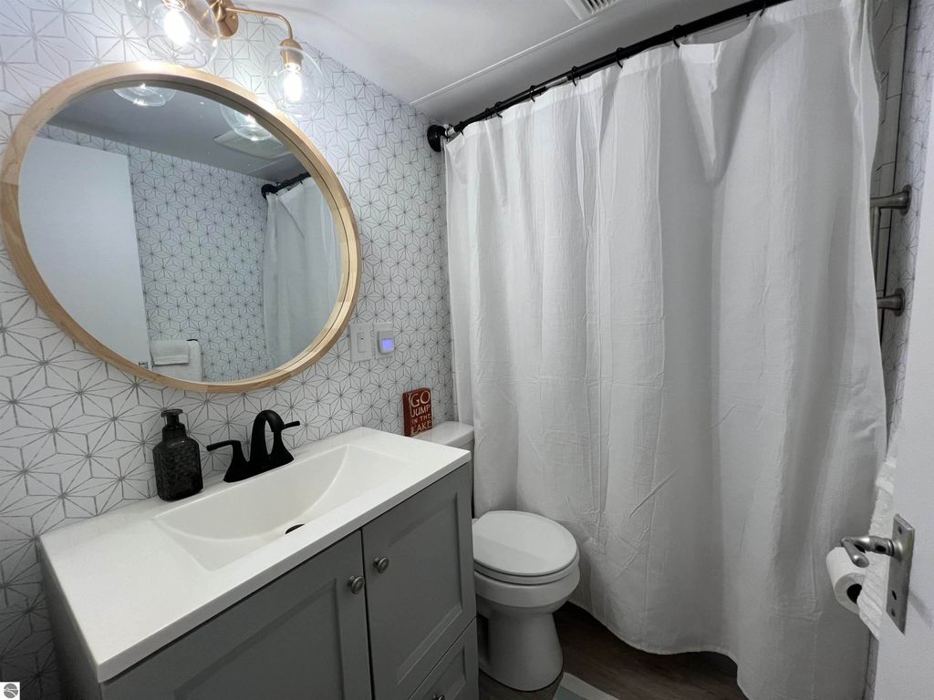 Image 77 of property listing at 7819 + 7811 Hillside Drive, Traverse City, MI 49685