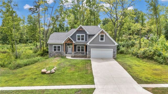 5 Foxwood Circle, Wakeman, OH 44889