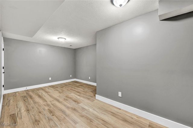 5 Foxwood Circle, Wakeman, OH 44889