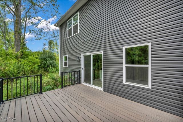 5 Foxwood Circle, Wakeman, OH 44889