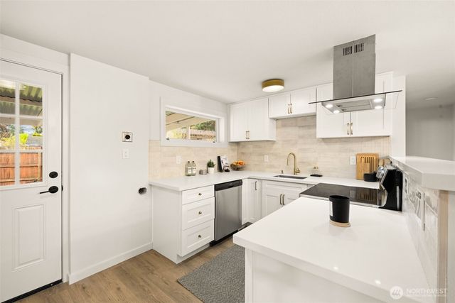 6004 225th Place SW, Mountlake Terrace, WA 98043