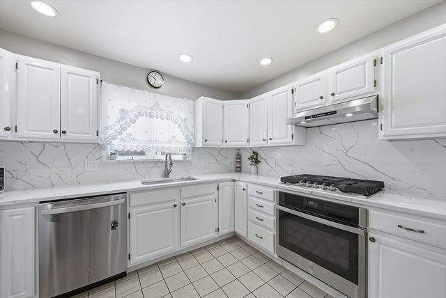 56 Curtis Rd, Revere, MA 02151
