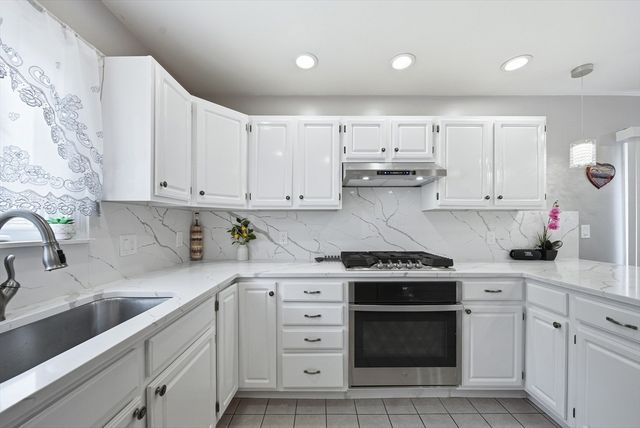 56 Curtis Rd, Revere, MA 02151