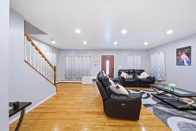 56 Curtis Rd, Revere, MA 02151
