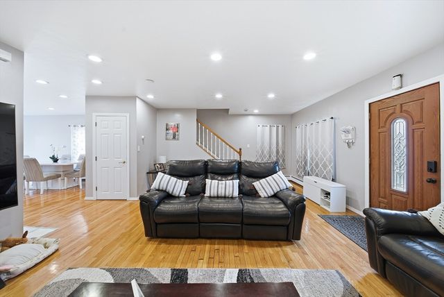 56 Curtis Rd, Revere, MA 02151