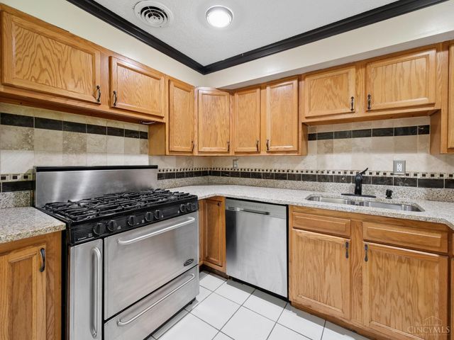 11623 Kenn Road, Cincinnati, OH 45240