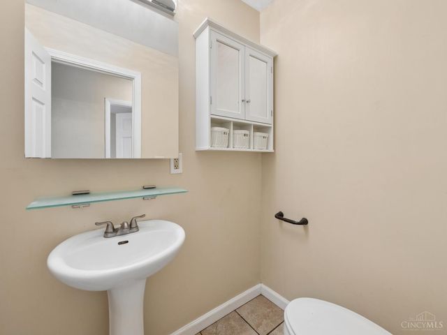 11623 Kenn Road, Cincinnati, OH 45240