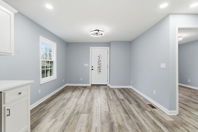 214 W Adams Ave, Lebanon, TN 37087