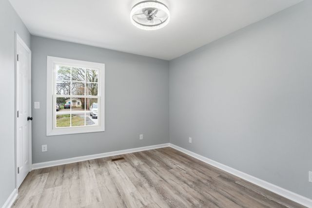 214 W Adams Ave, Lebanon, TN 37087