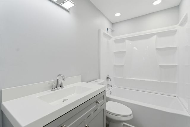 214 W Adams Ave, Lebanon, TN 37087