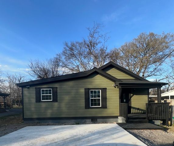 214 W Adams Ave, Lebanon, TN 37087