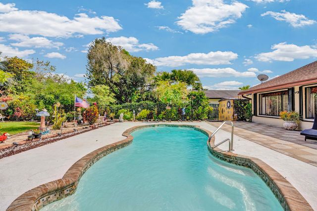 164 Meadowlark Drive, Royal Palm Beach, FL 33411