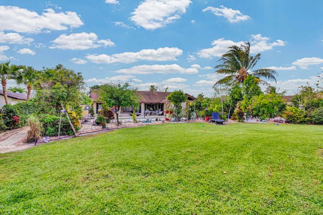 164 Meadowlark Drive, Royal Palm Beach, FL 33411