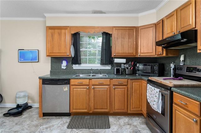 147 Glen Meadow Drive, Reidsville, NC 27320