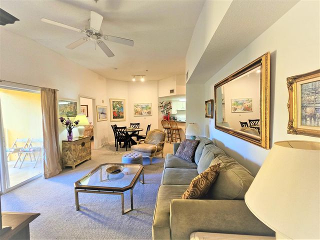 5050 Fairways Circle 301, Vero Beach, FL 32967