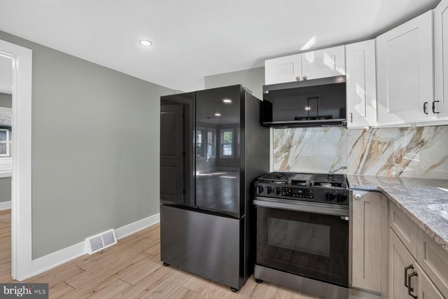 822 LONGWOOD AVE, Cherry Hill, NJ 08002