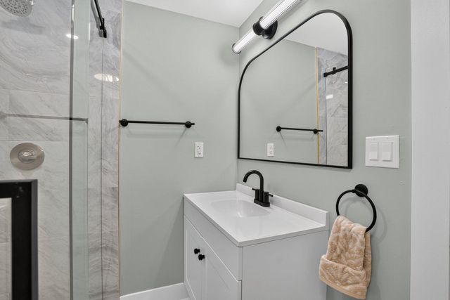 822 LONGWOOD AVE, Cherry Hill, NJ 08002