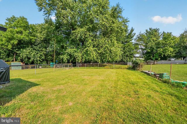 822 LONGWOOD AVE, Cherry Hill, NJ 08002