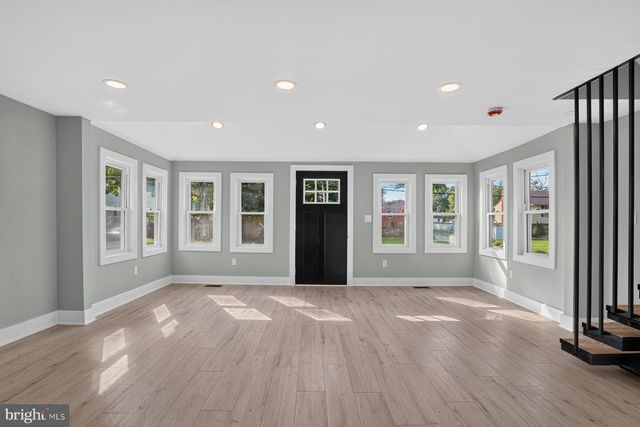 822 LONGWOOD AVE, Cherry Hill, NJ 08002