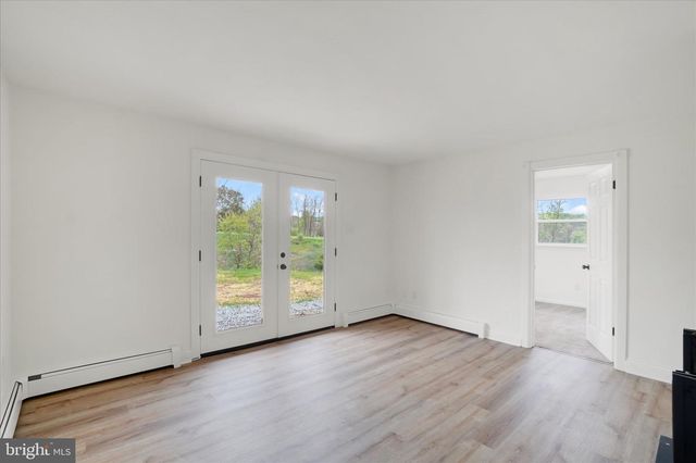 3190 LEWISBERRY RD, York Haven, PA 17370