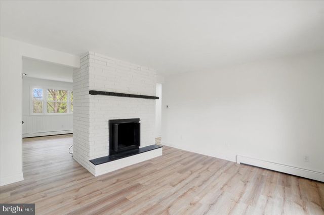 3190 LEWISBERRY RD, York Haven, PA 17370
