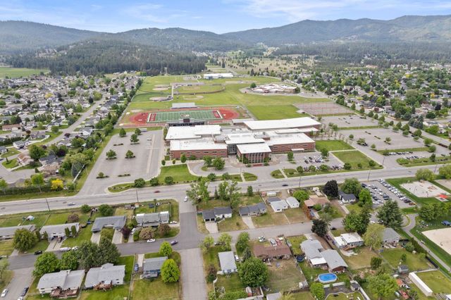 3617 S McCabe Ln, Spokane, WA 99206