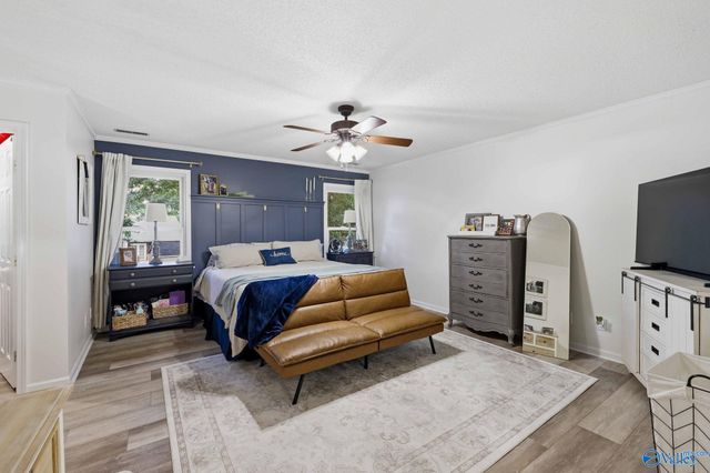 618 Colonial Avenue, Albertville, AL 35950
