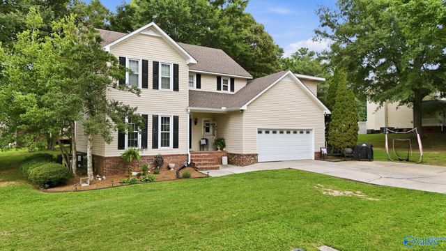 618 Colonial Avenue, Albertville, AL 35950
