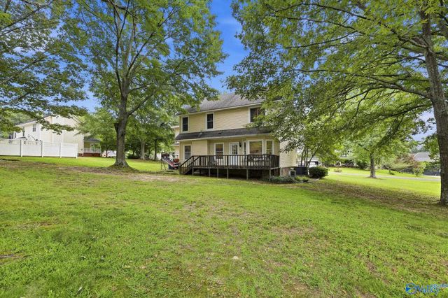 618 Colonial Avenue, Albertville, AL 35950