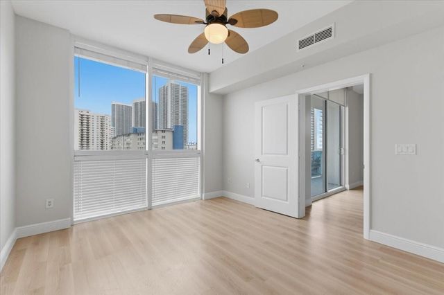 1945 S Ocean Drive 509, Hallandale Beach, FL 33009