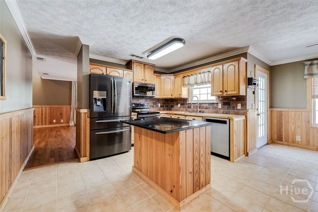 102 Julia Court, Springfield, GA 31329
