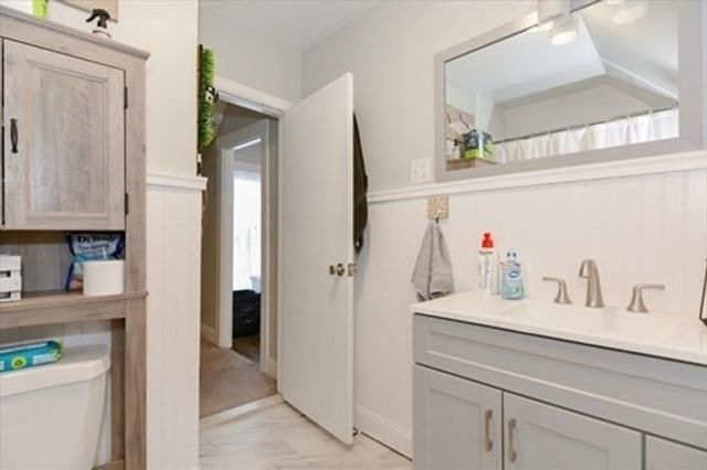 90 Dean Ave 2, Franklin, MA 02038