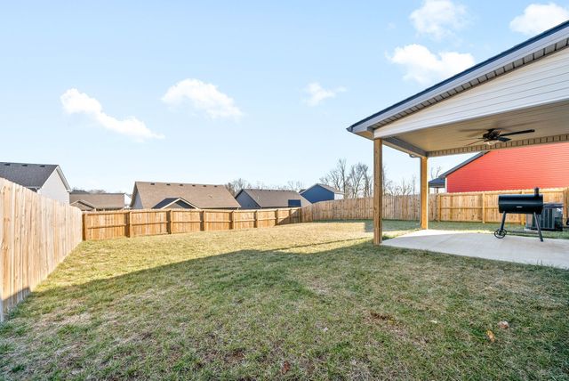1072 Dublin Dr, Clarksville, TN 37042