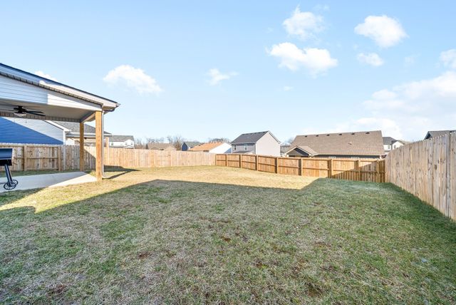 1072 Dublin Dr, Clarksville, TN 37042
