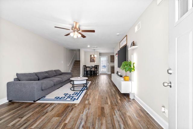 1072 Dublin Dr, Clarksville, TN 37042