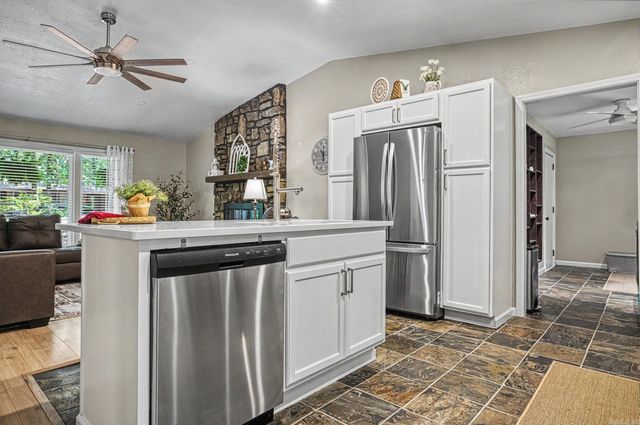 46 Herencia Circle, Hot Springs Village, AR 71909