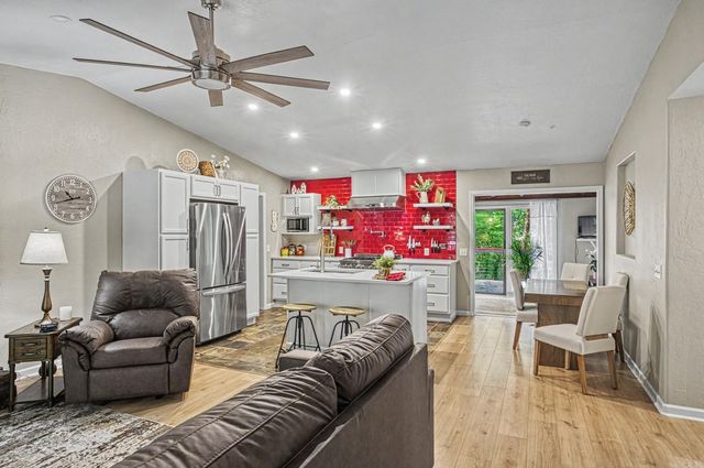 46 Herencia Circle, Hot Springs Village, AR 71909