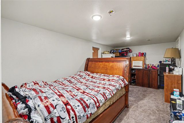 1000 Hoffman Avenue, Des Moines, IA 50316