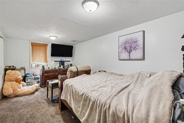 1000 Hoffman Avenue, Des Moines, IA 50316